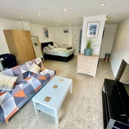 Cambridge City Centre Studio, Sleeps 3 Eksteriør billede