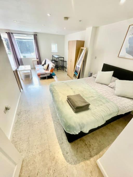 Cambridge City Centre Studio, Sleeps 3 Eksteriør billede