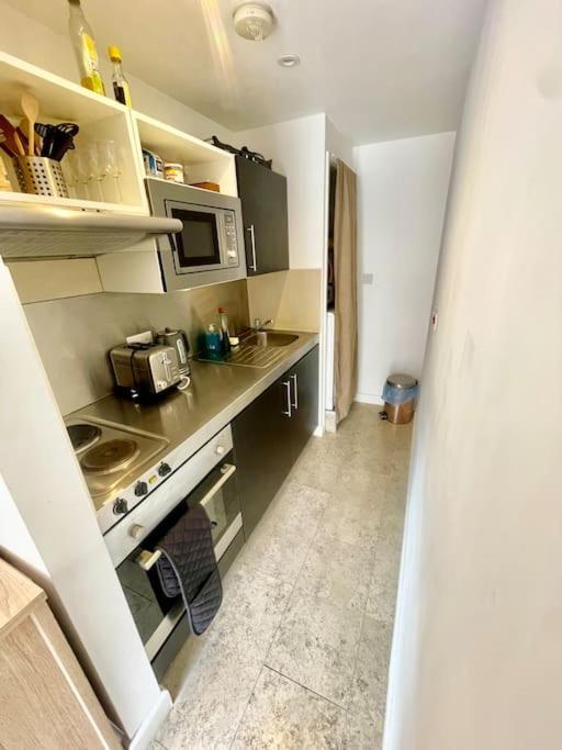 Cambridge City Centre Studio, Sleeps 3 Eksteriør billede