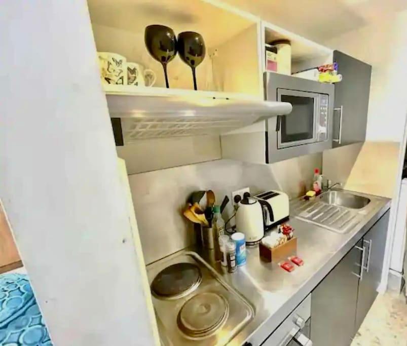 Cambridge City Centre Studio, Sleeps 3 Eksteriør billede